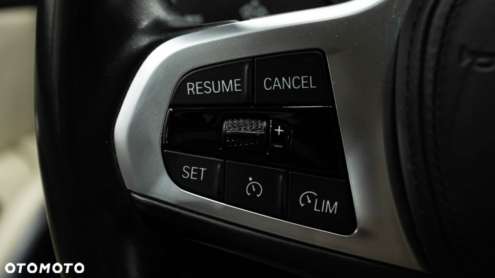 BMW Seria 3 320d M Sport - 23