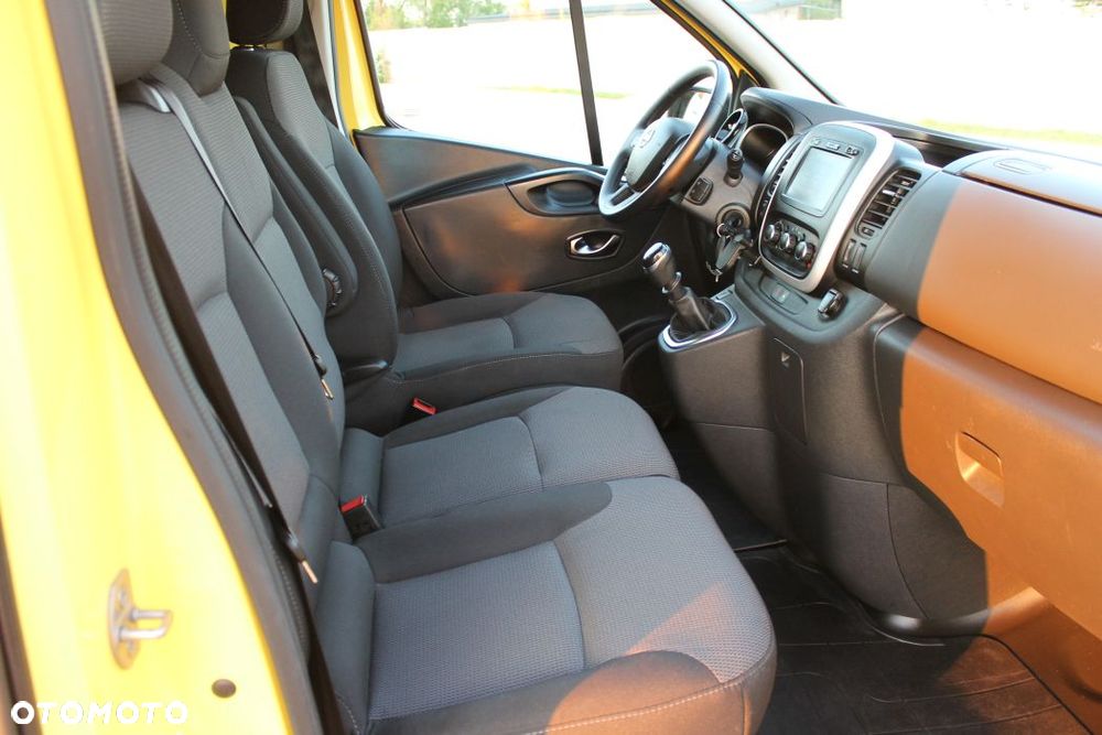 Nissan NV 300 - 9