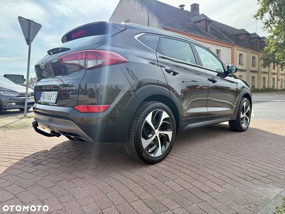 Hyundai Tucson 1.6 GDI BlueDrive Style 2WD - 23