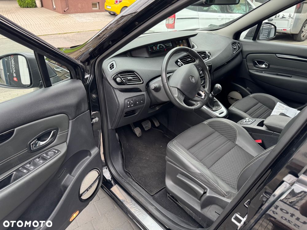 Renault Grand Scenic - 13
