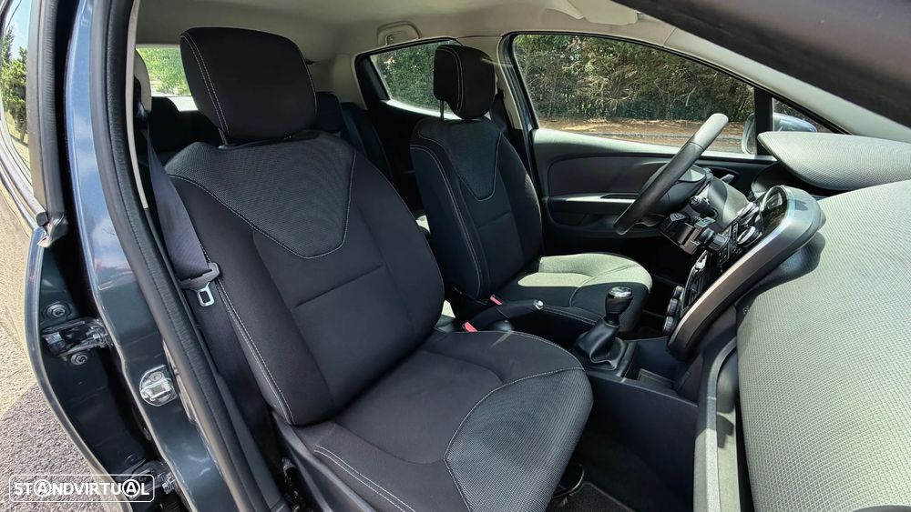 Renault Clio 1.5 dCi Zen — fotografia 15