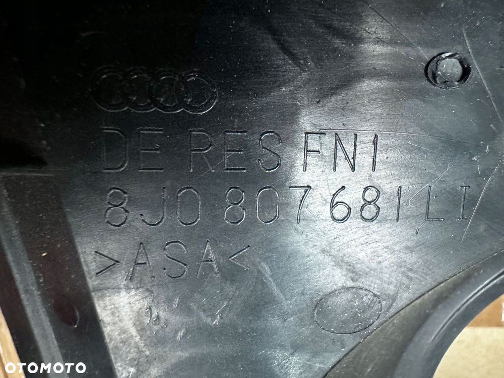 kratka lewa atrapa halogenu w zderzak przód audi tt 8j0 8j0807681 - 9