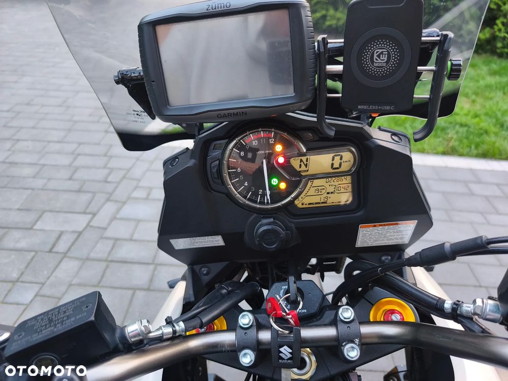 Suzuki V-STROM - 29
