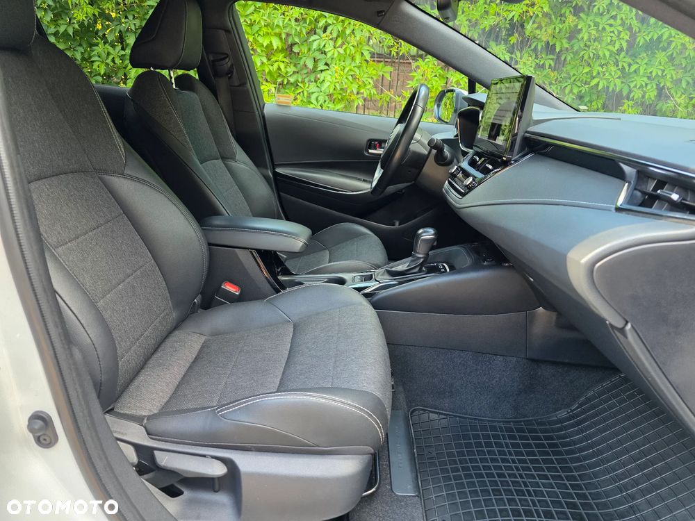 Toyota Corolla 1.8 Hybrid Style - 12
