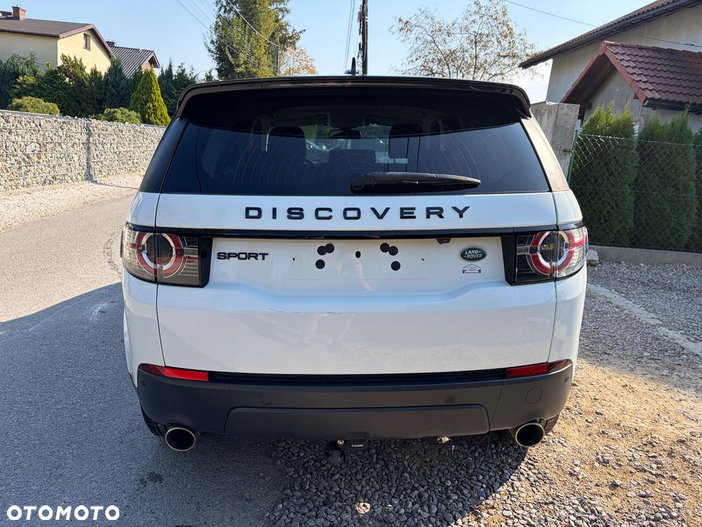 Land Rover Discovery Sport - 11