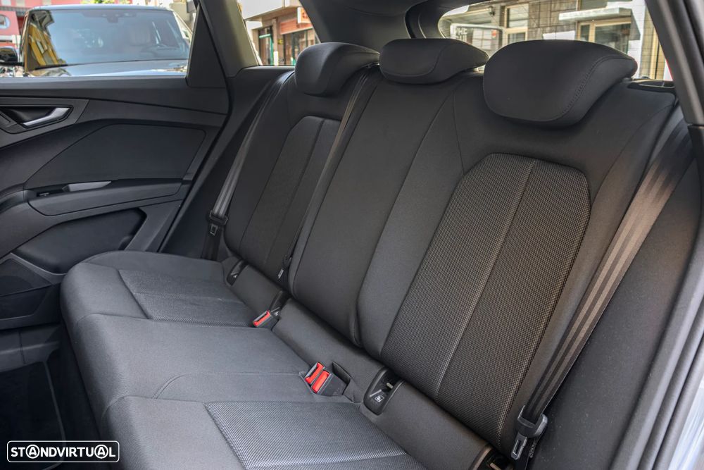 Audi Q4 e-tron 35 - 28