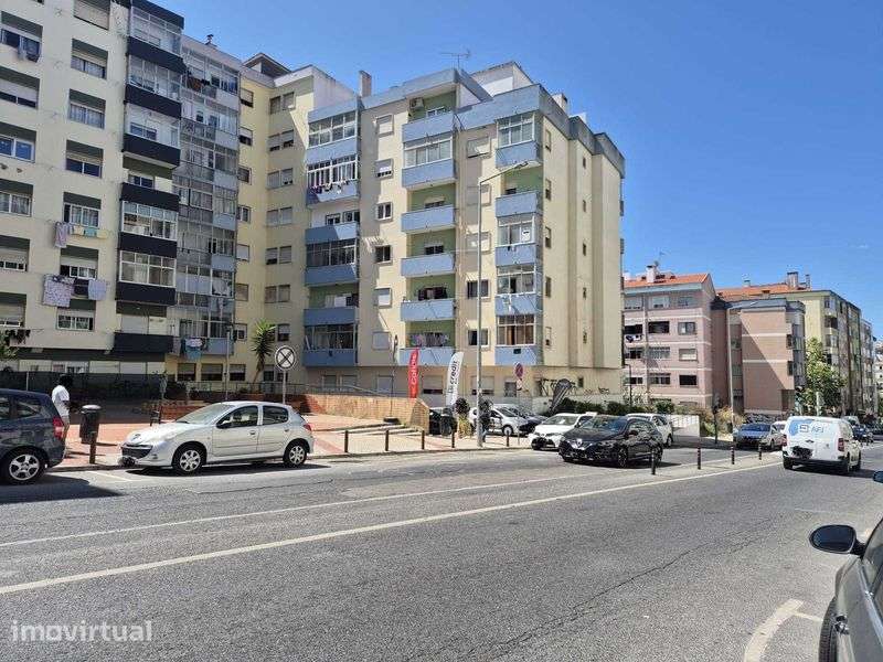 T2 Bons Amigos - Totalmente Remodelado - Cozinha Equipada - Grande imagem: 2/12