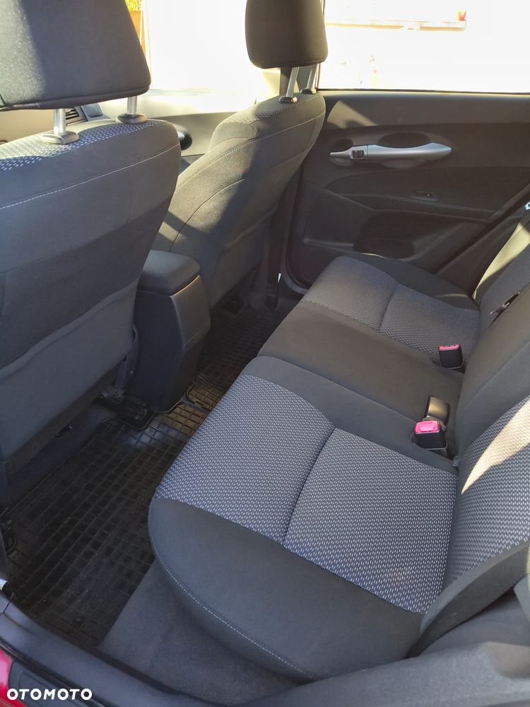 Toyota Auris 1.33 VVT-i - 6