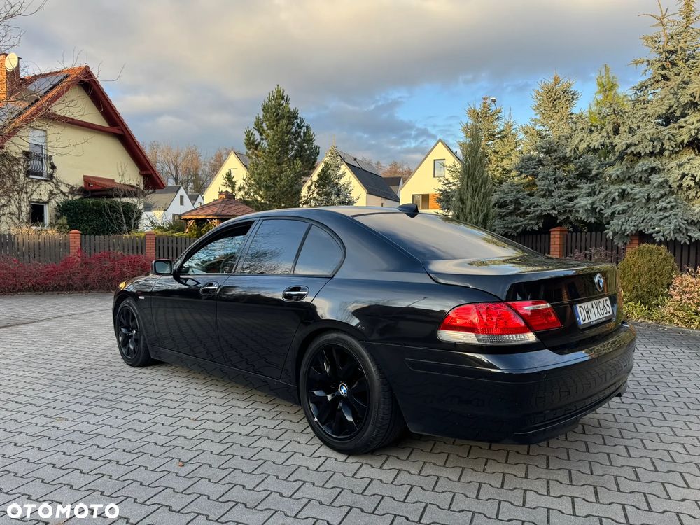 BMW Seria 7 740i - 10