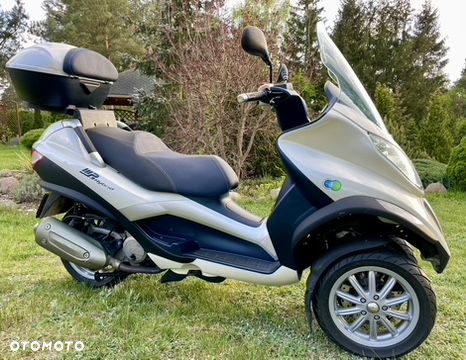 Piaggio MP-3 - 3