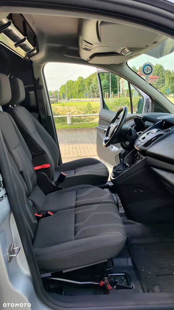 Ford Trannsit connect - 16