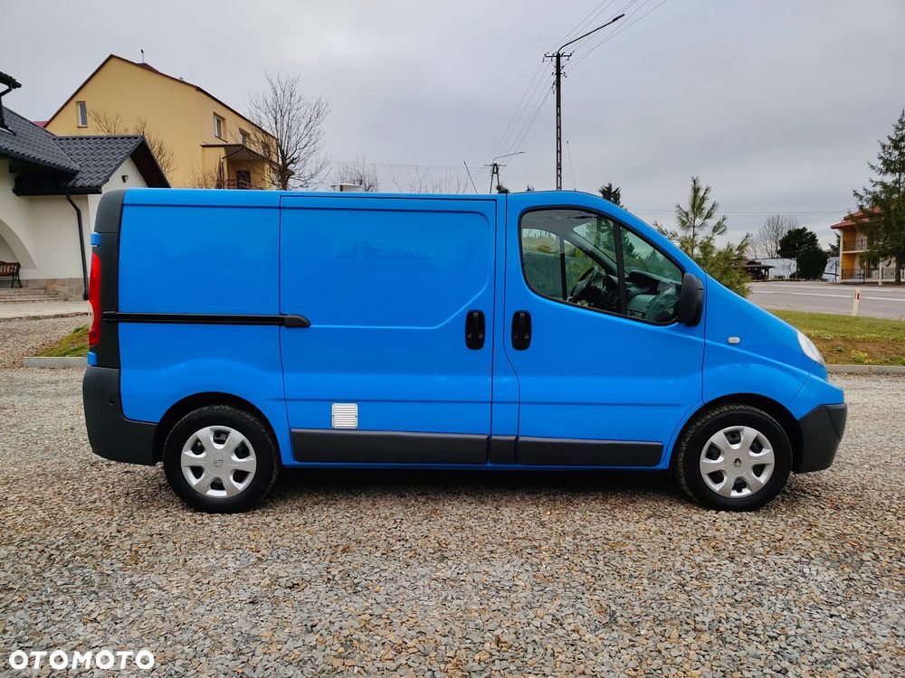 Renault TRAFIC - 6