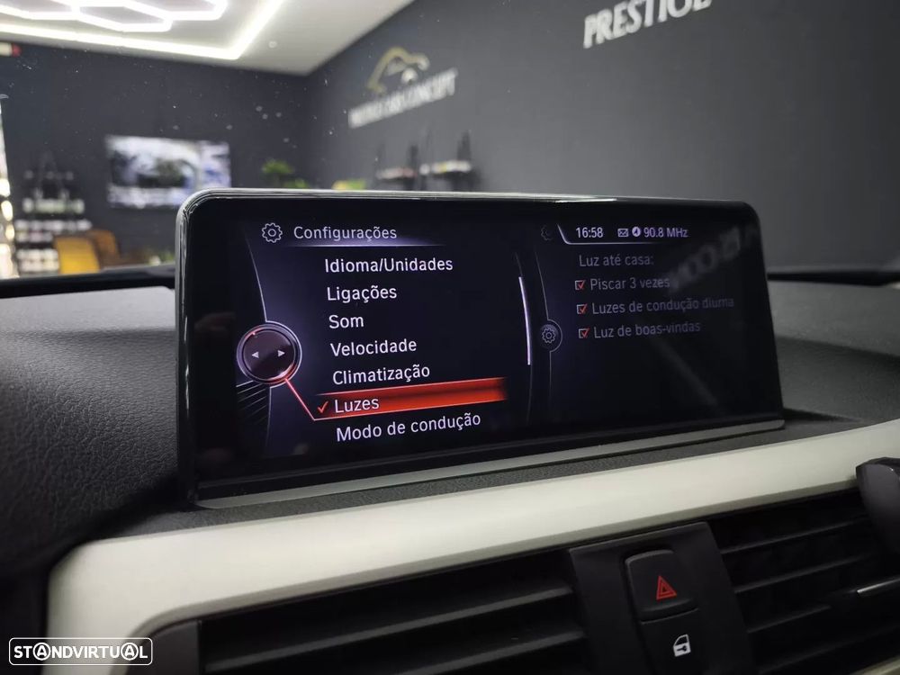 BMW 318 d Line Sport - 36