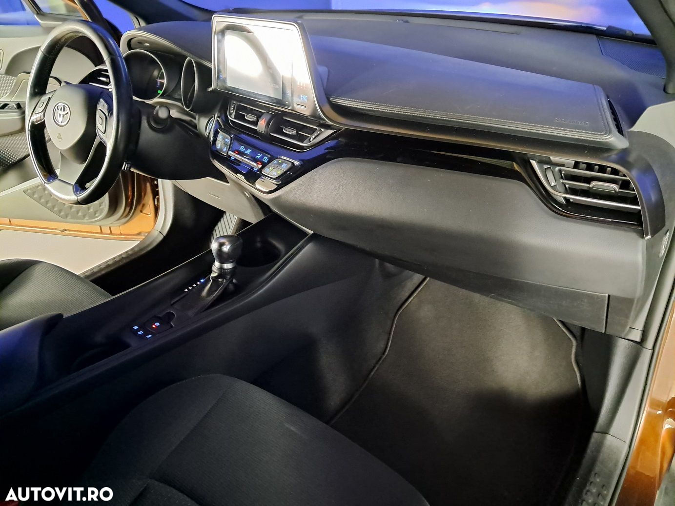 Toyota C-HR - 18