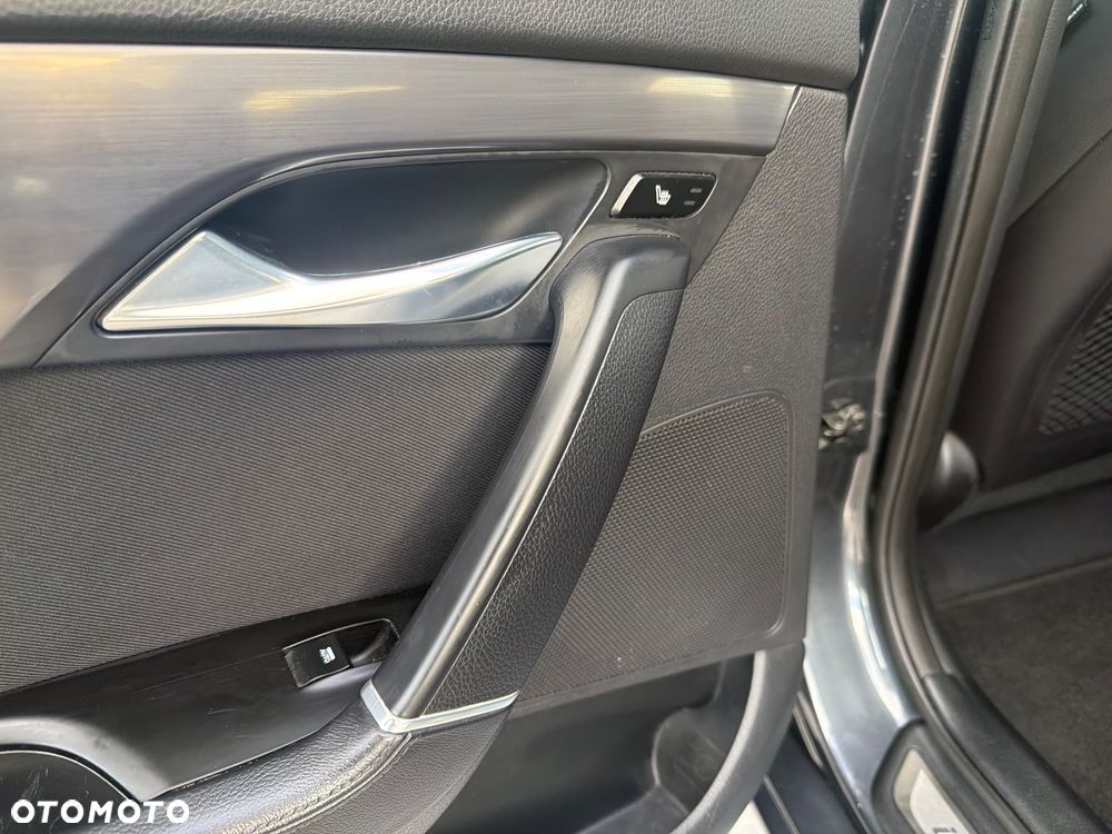Hyundai i40 i40cw 1.7 CRDi Fifa World Cup Edition - 16