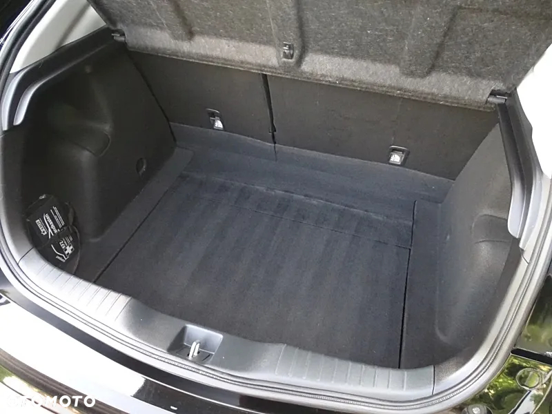 Honda Civic 1.4 i-VTEC Comfort Black Edition - 9
