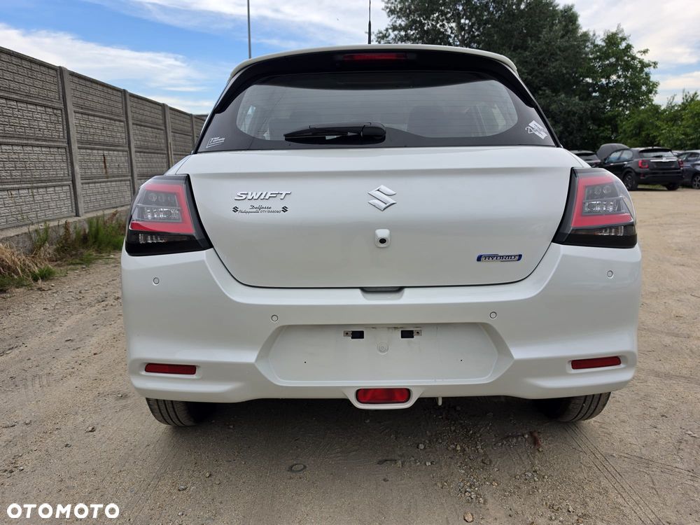 Suzuki Swift 1.2 Dualjet Hybrid MT Club - 18