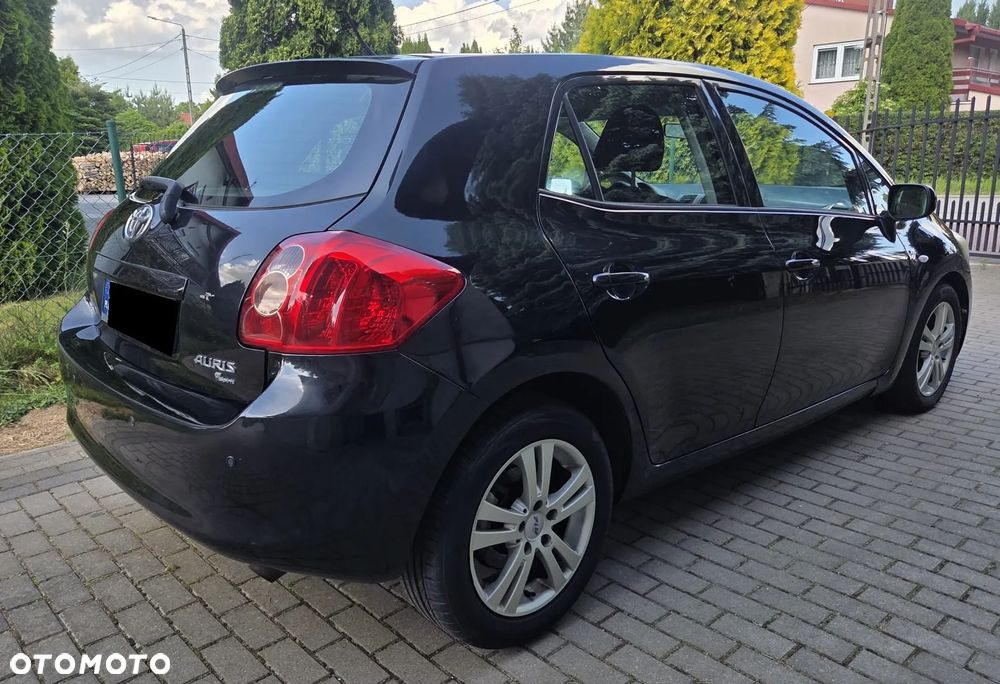 Toyota Auris 2.0 D-4D - 3