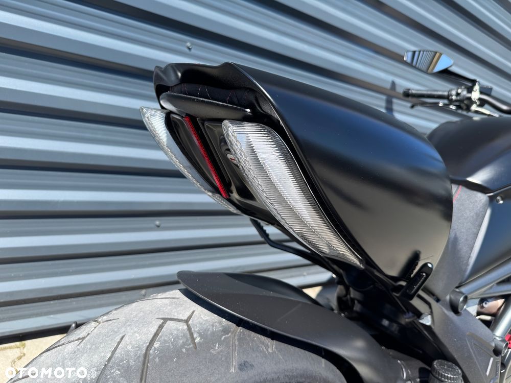 Ducati Diavel - 13