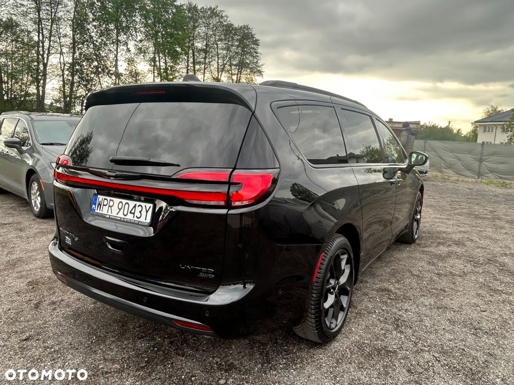 Chrysler Pacifica - 9