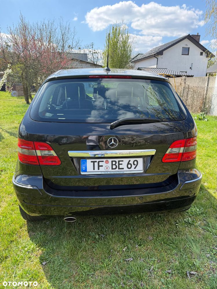 Mercedes-Benz Klasa B 200 Autotronic Special Edition - 9