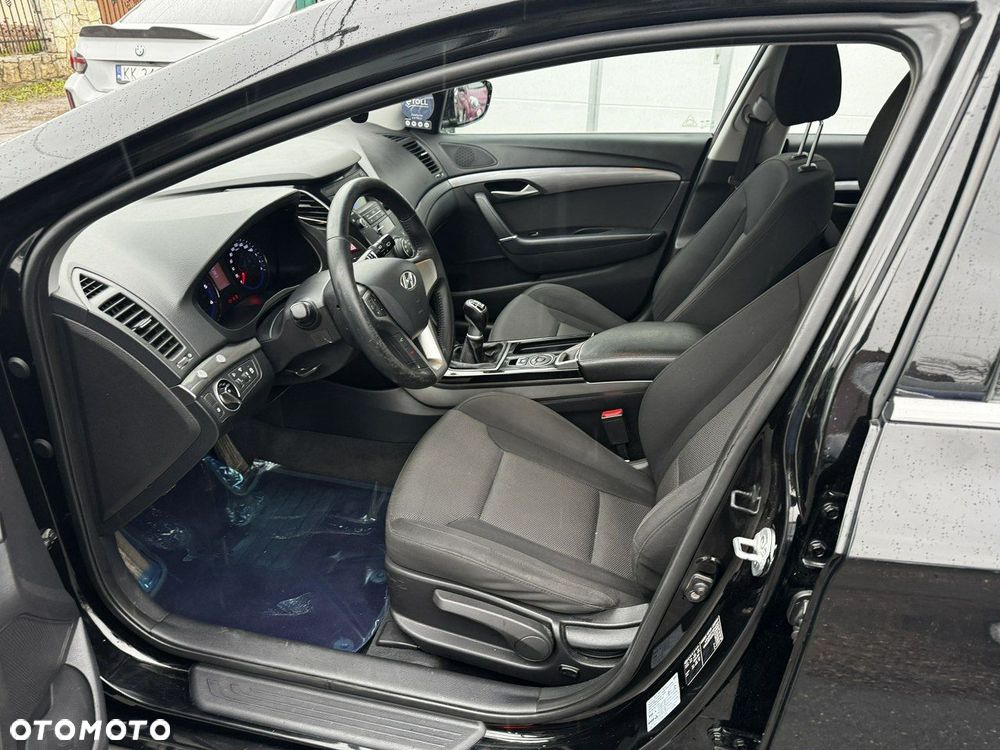 Hyundai i40 Kombi 1.7 CRDi Style - 14