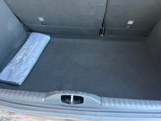 Citroën C3 1.2 PureTech Shine EAT6 - 5