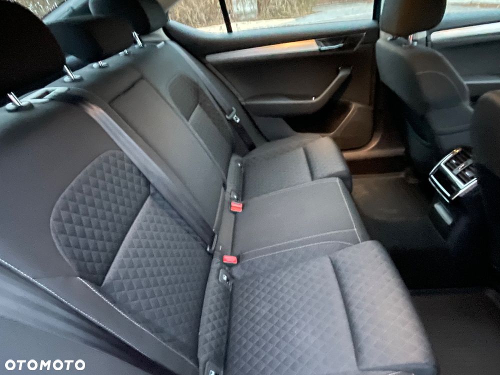 Skoda Superb 2.0 TDI SCR Ambition DSG - 12