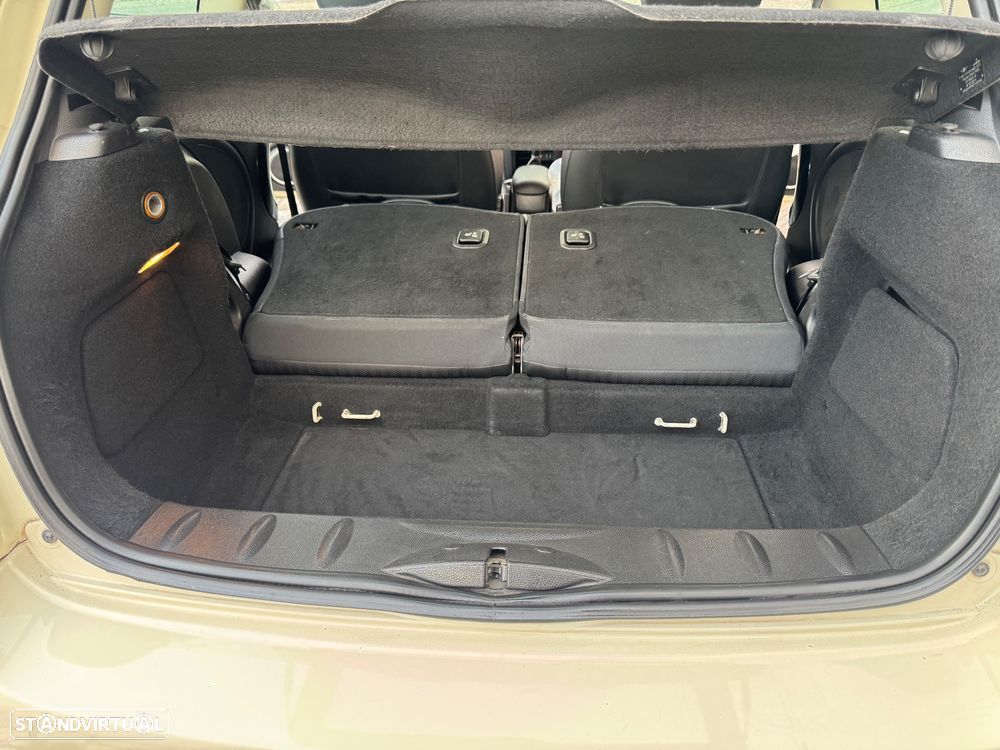 MINI 3 Portas Cooper SD - 17