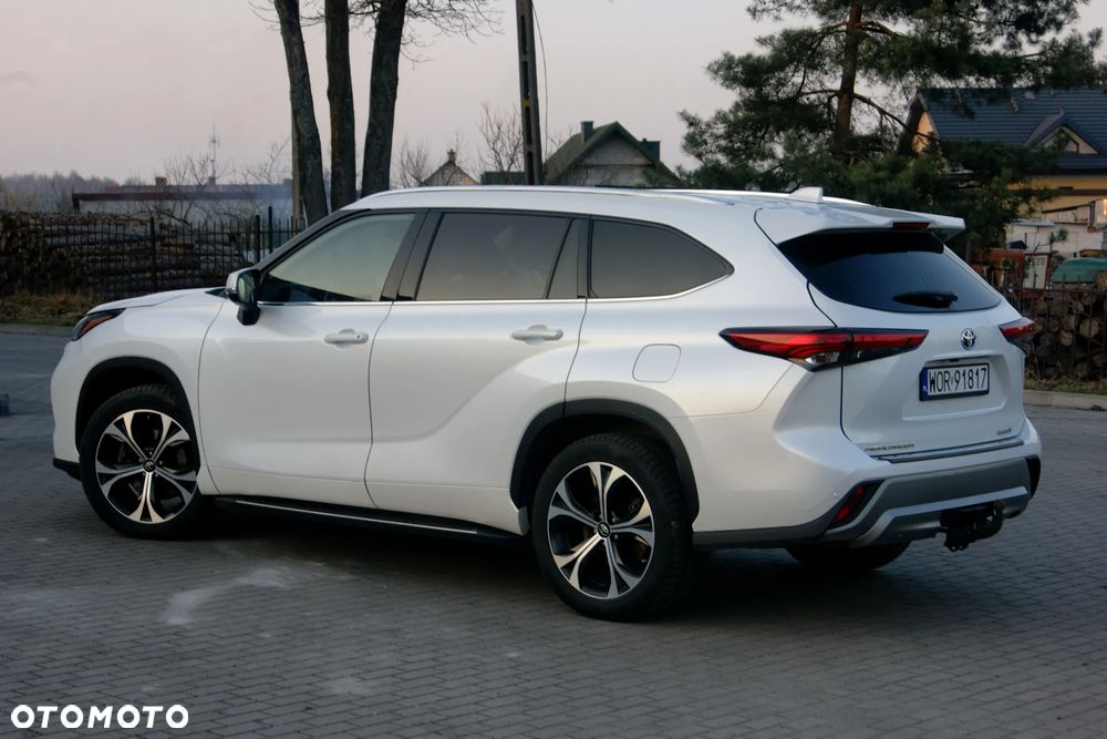 Toyota Highlander 2.5 Hybrid Executive Style - 12