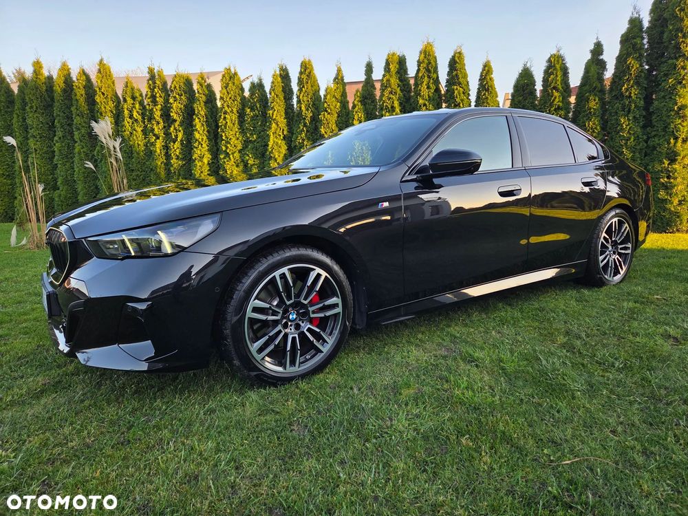 BMW Seria 5 520d xDrive - 4