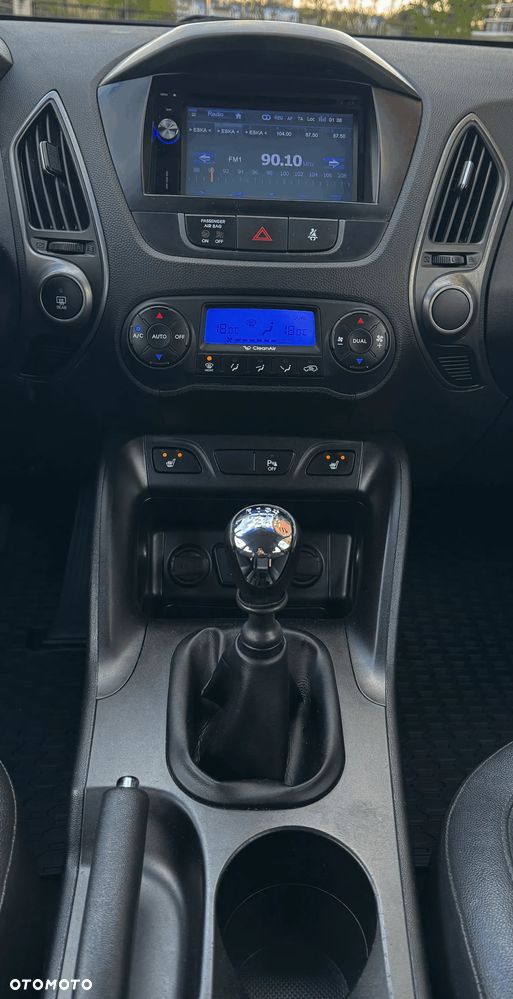 Hyundai ix35 1.6 2WD Fifa World Cup Edition - 34