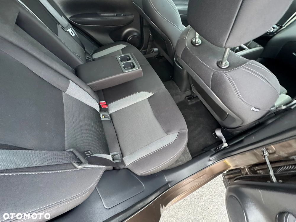 Nissan Qashqai 1.2 DIG-T N-Vision - 16