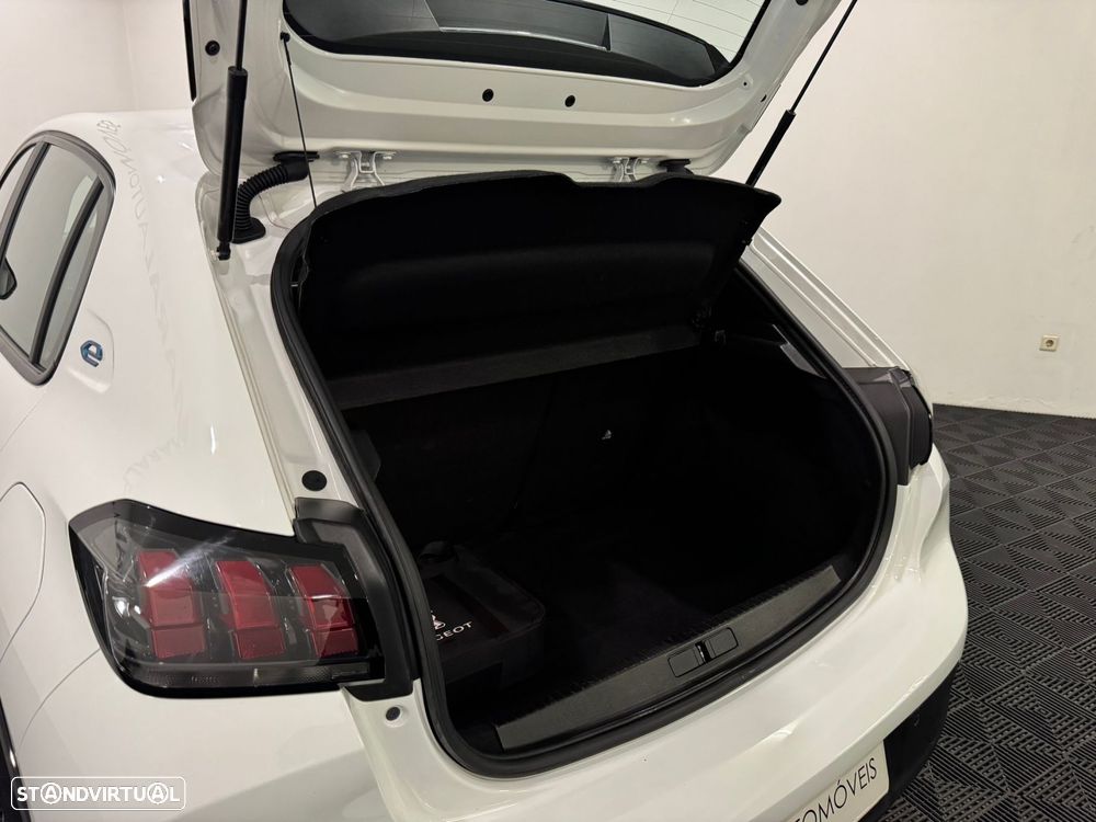 Peugeot e-208 50 kWh Active Pack - 54