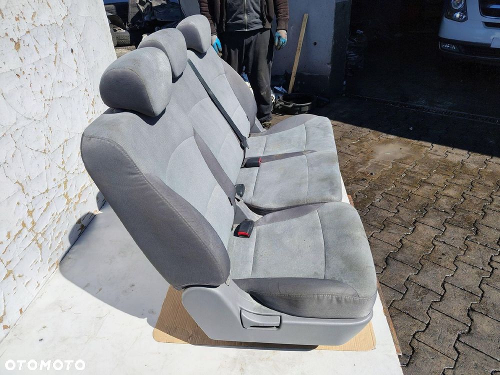 KANAPA PASAŻERA 2 RZĄD HYUNDAI H1 2 II STAREX - 7