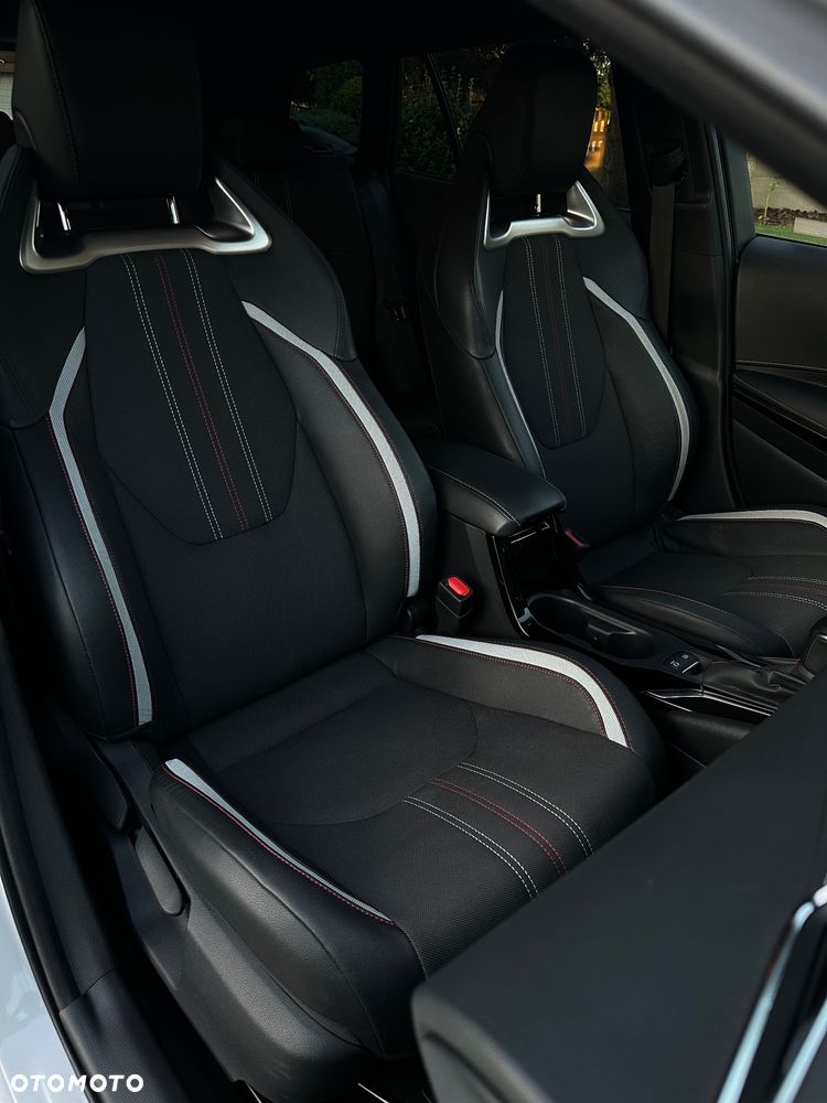 Toyota Corolla 2.0 Hybrid GR Sport - 5