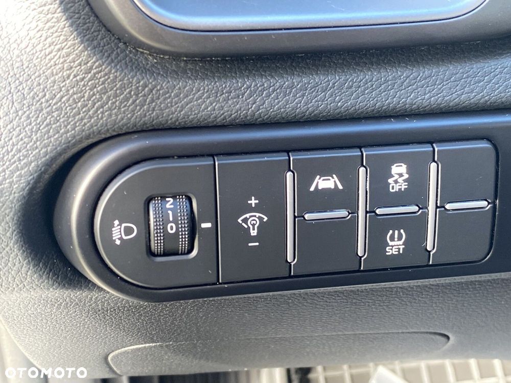 Kia XCeed - 11