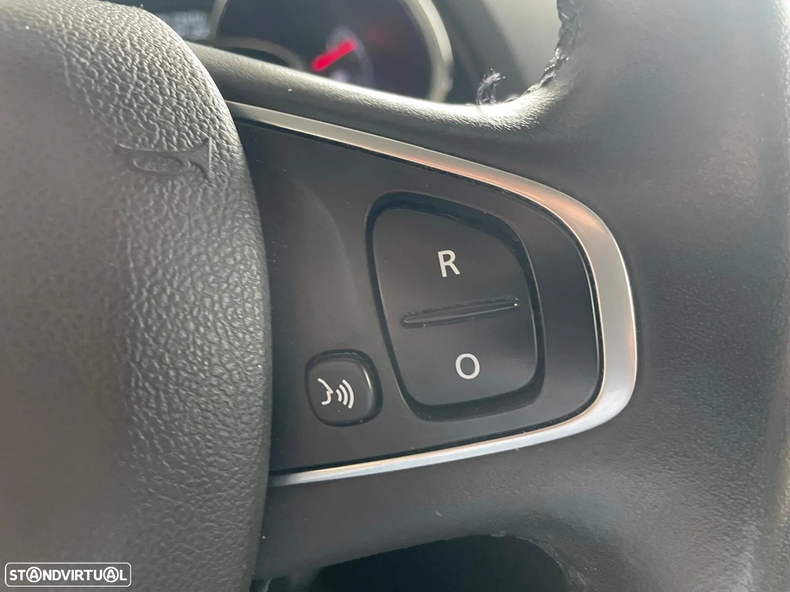 Renault Clio 1.5 dCi Limited EDition - 16