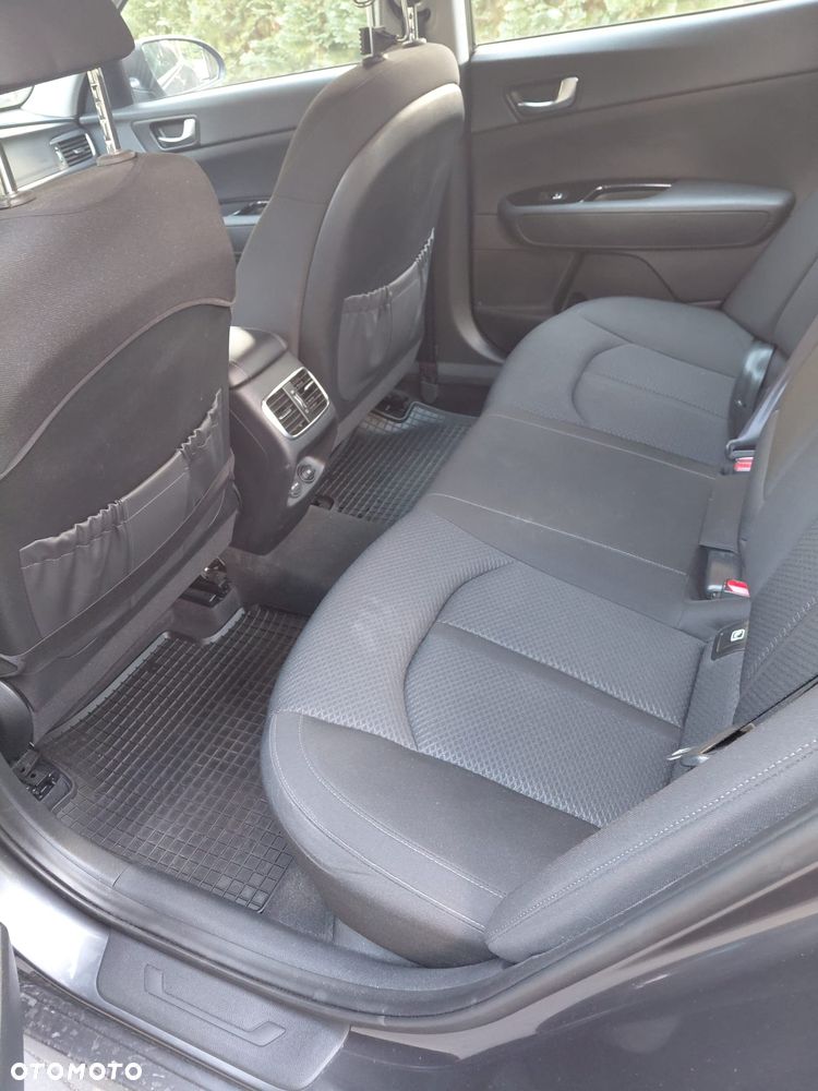 Kia Optima - 11