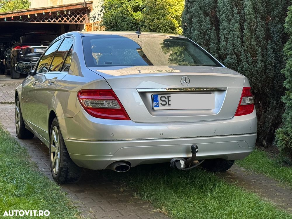 Mercedes-Benz C - 8