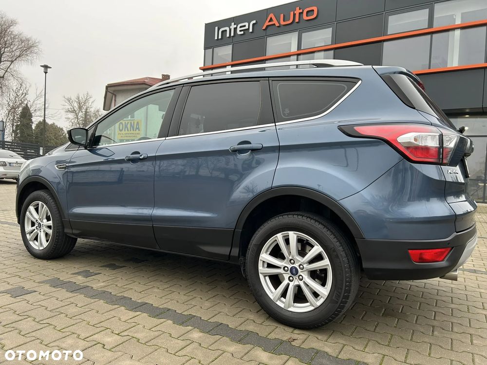 Ford Kuga - 2