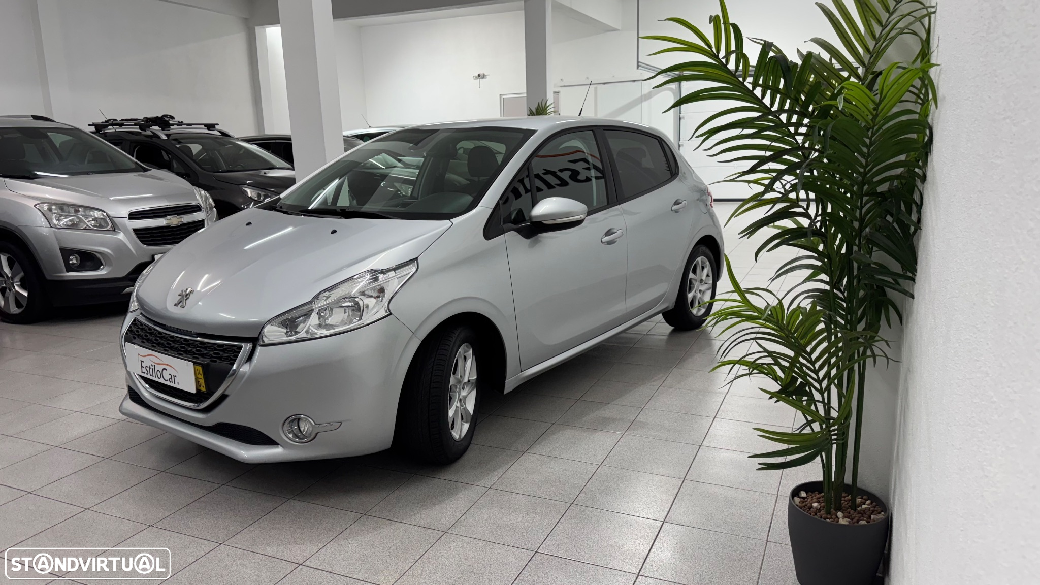 Peugeot 208 1.2 VTi Allure - 2