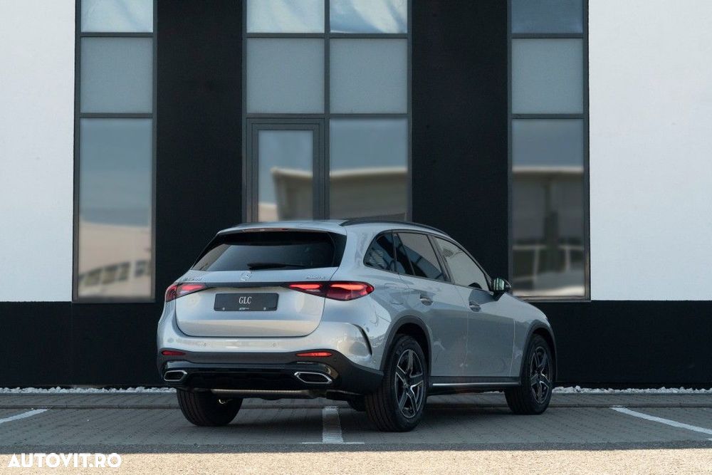 Mercedes-Benz GLC - 33