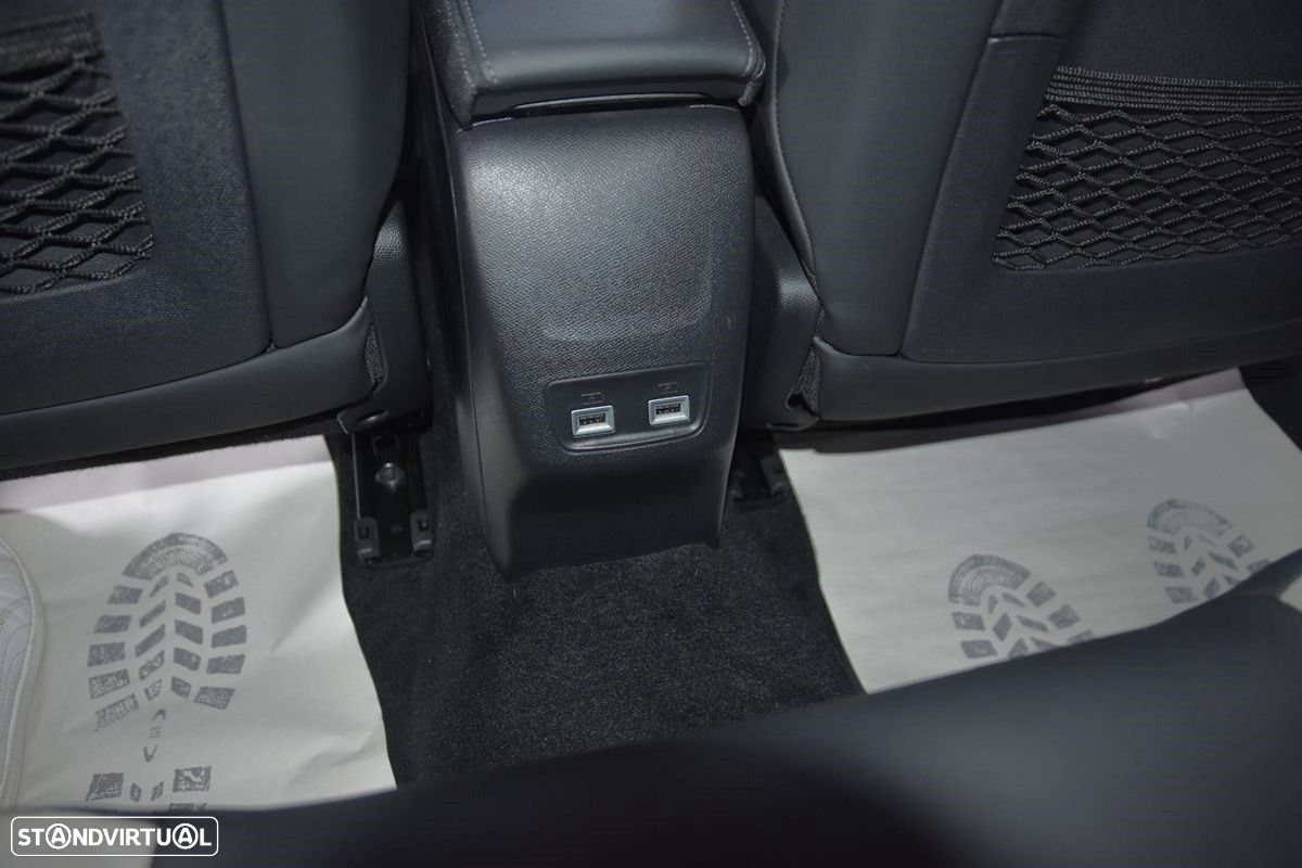 Peugeot e-208 50 kWh GT - 19