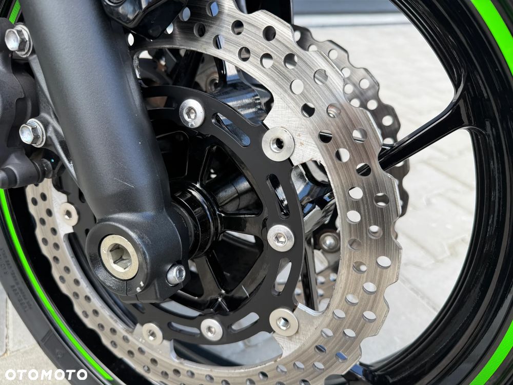Kawasaki Ninja - 14