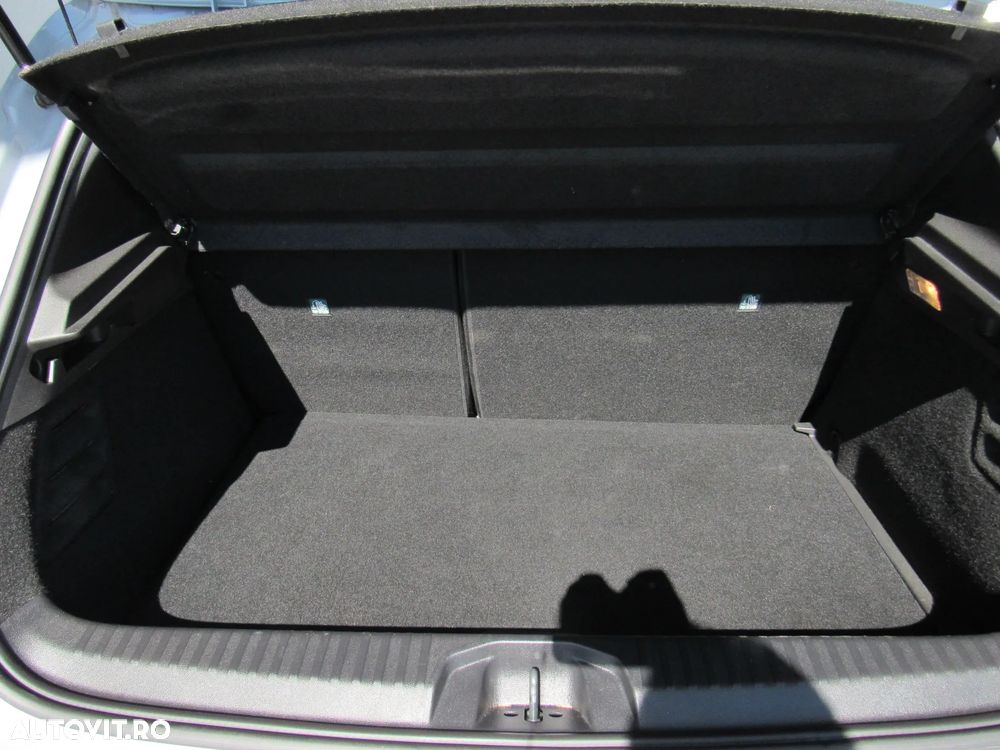 Renault Clio - 10