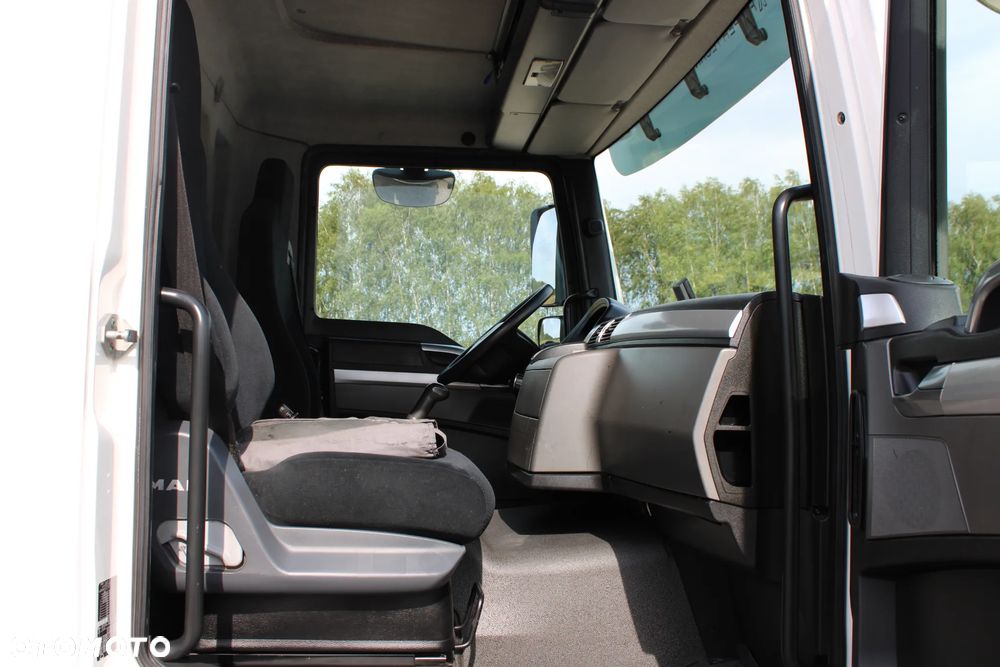 MAN TGL 12.220 12.250 Nowy 3-stronny WYWROT Kiper Wywrotka Manual Klima BLOKADA MOSTU Niski przebieg TGM Atego Midlum Eurocargo LF - 17