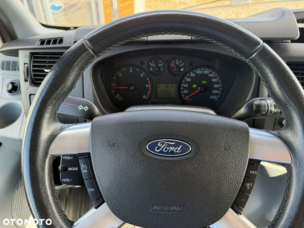 Ford Transit - 10