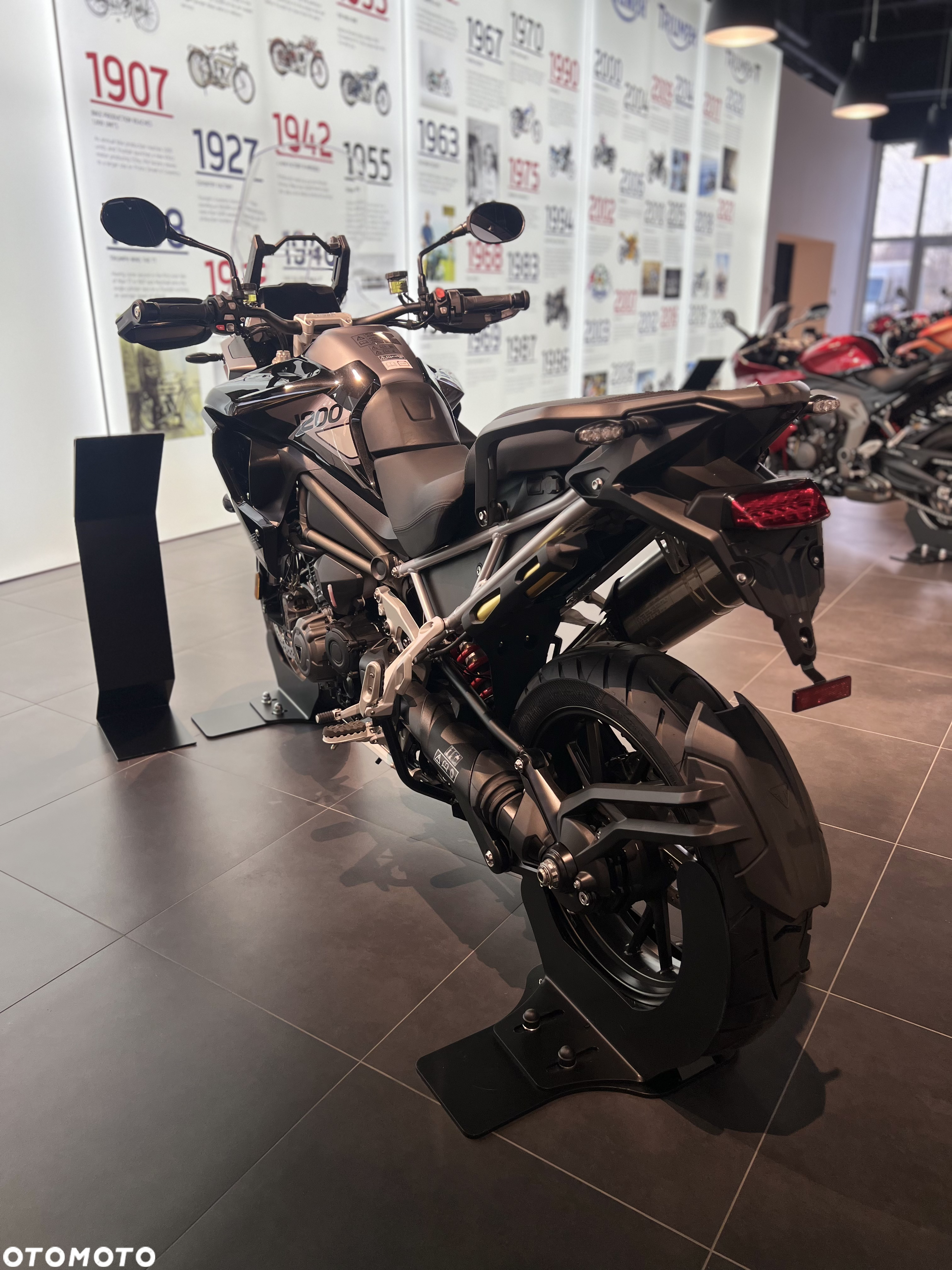 Triumph Tiger - 5