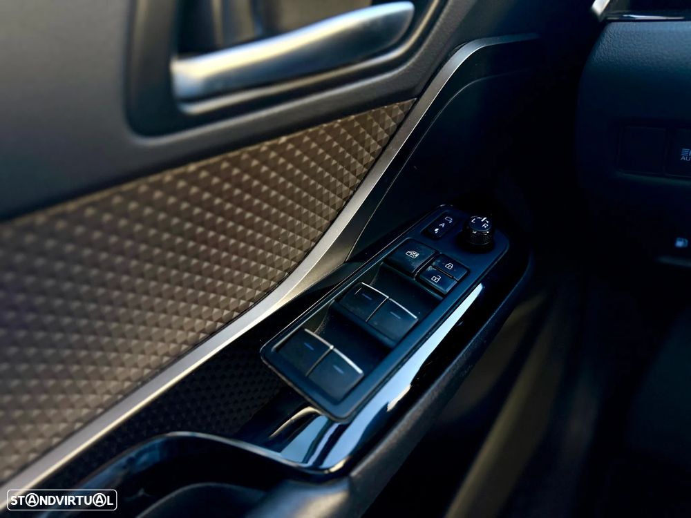 Toyota C-HR 1.8 HSD Exclusive+P.Luxury - 17